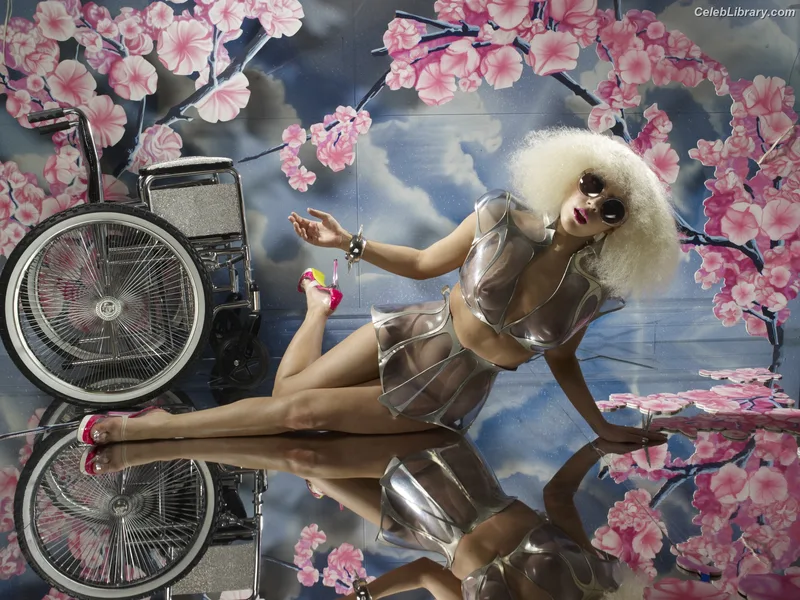 Lady Gaga photo 24 of 1595
