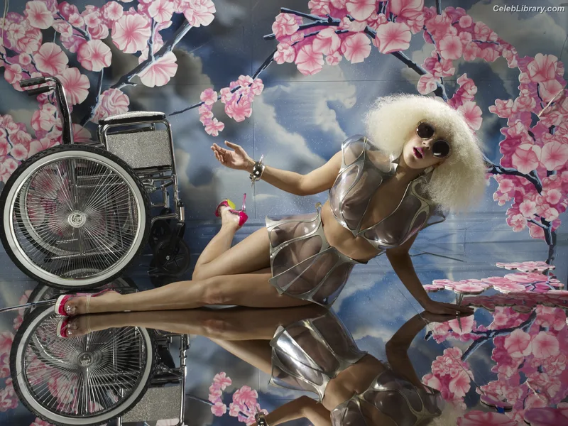 Lady Gaga photo 1 of 1595