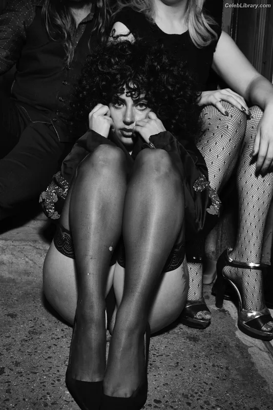 Lady Gaga photo 6 of 1595