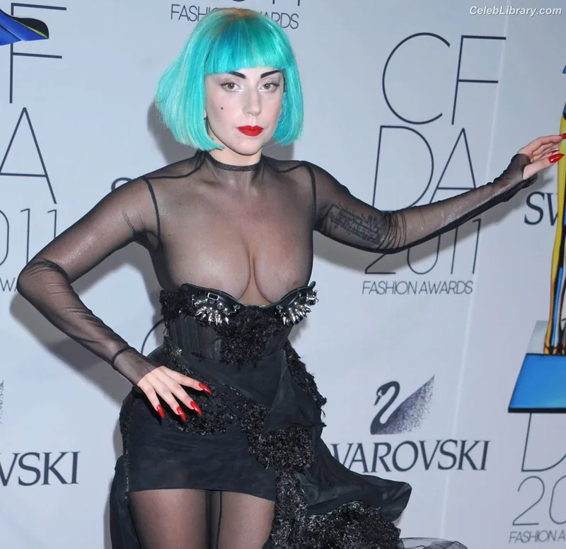 Lady Gaga photo 3 of 1595