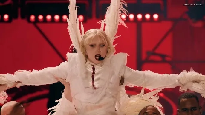 Lady Gaga photo 15 of 1595