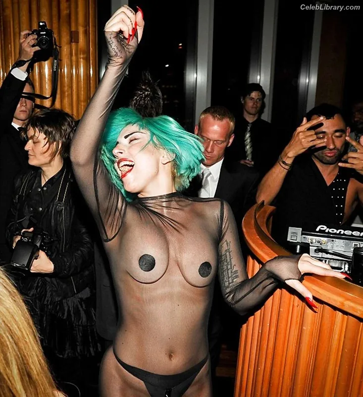 Lady Gaga photo 7 of 1595