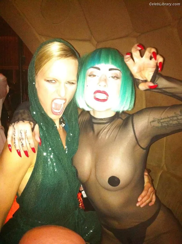 Lady Gaga photo 14 of 1595