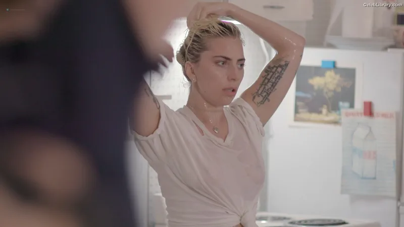Lady Gaga photo 18 of 1595