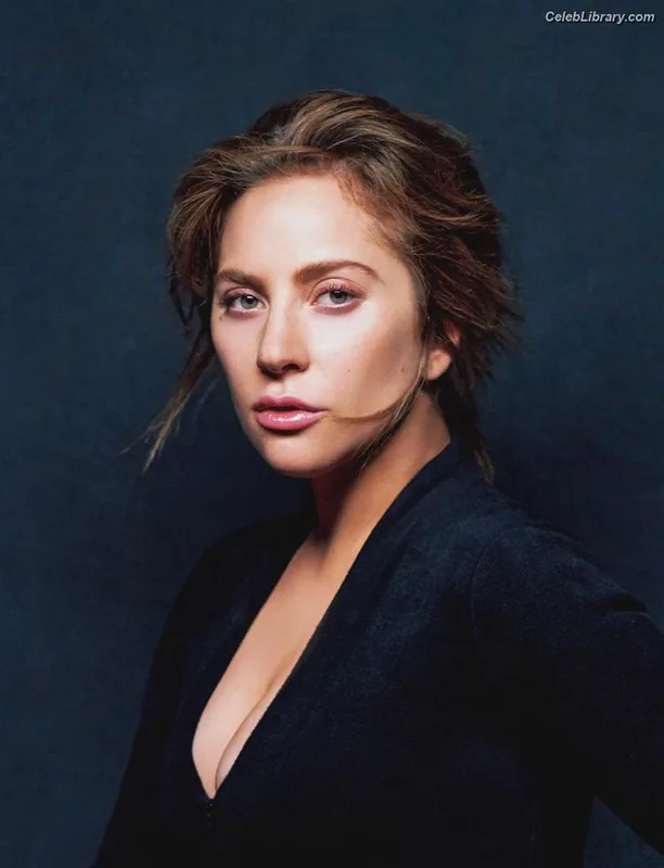 Lady Gaga photo 20 of 1595