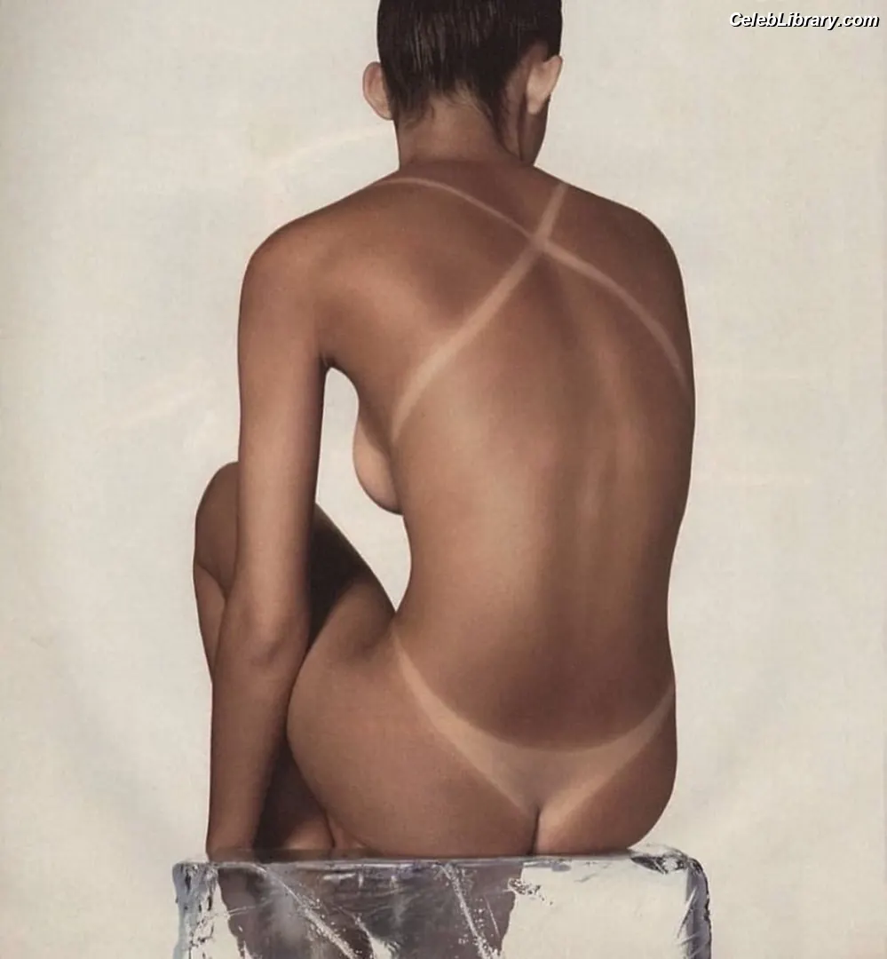 Laetitia Casta photo 14 of 209