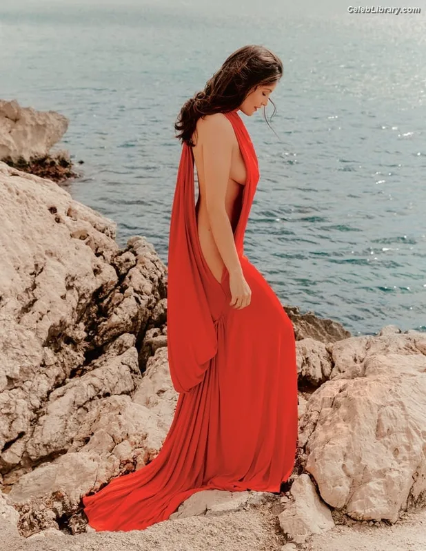 Laetitia Casta photo 21 of 210