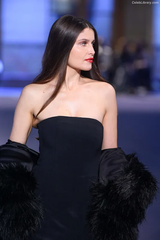 Laetitia Casta photo 3 of 210