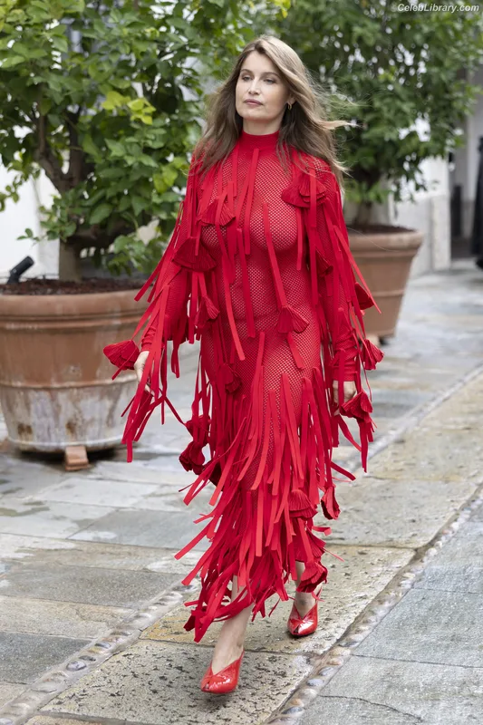 Laetitia Casta photo 17 of 210