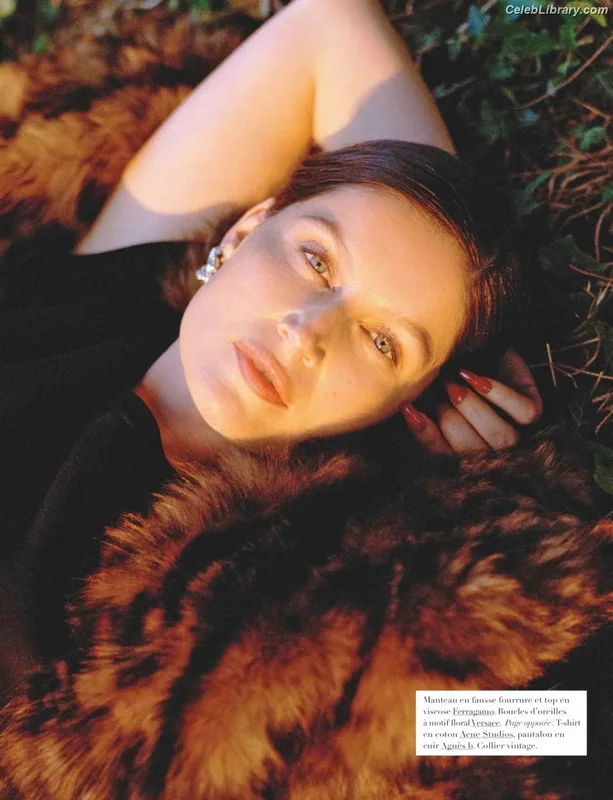 Laetitia Casta photo 11 of 210