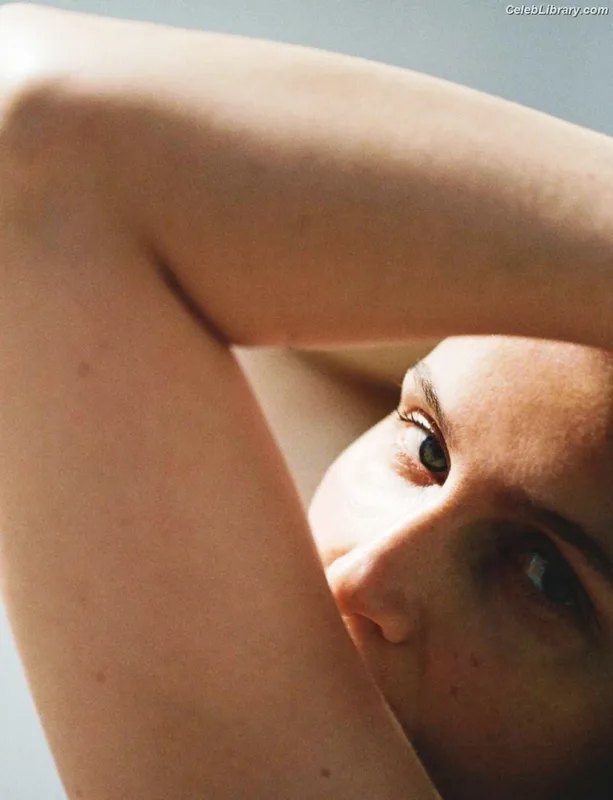Laetitia Casta photo 1 of 210