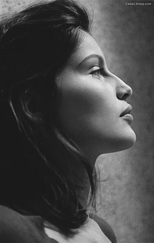 Laetitia Casta photo 2 of 210