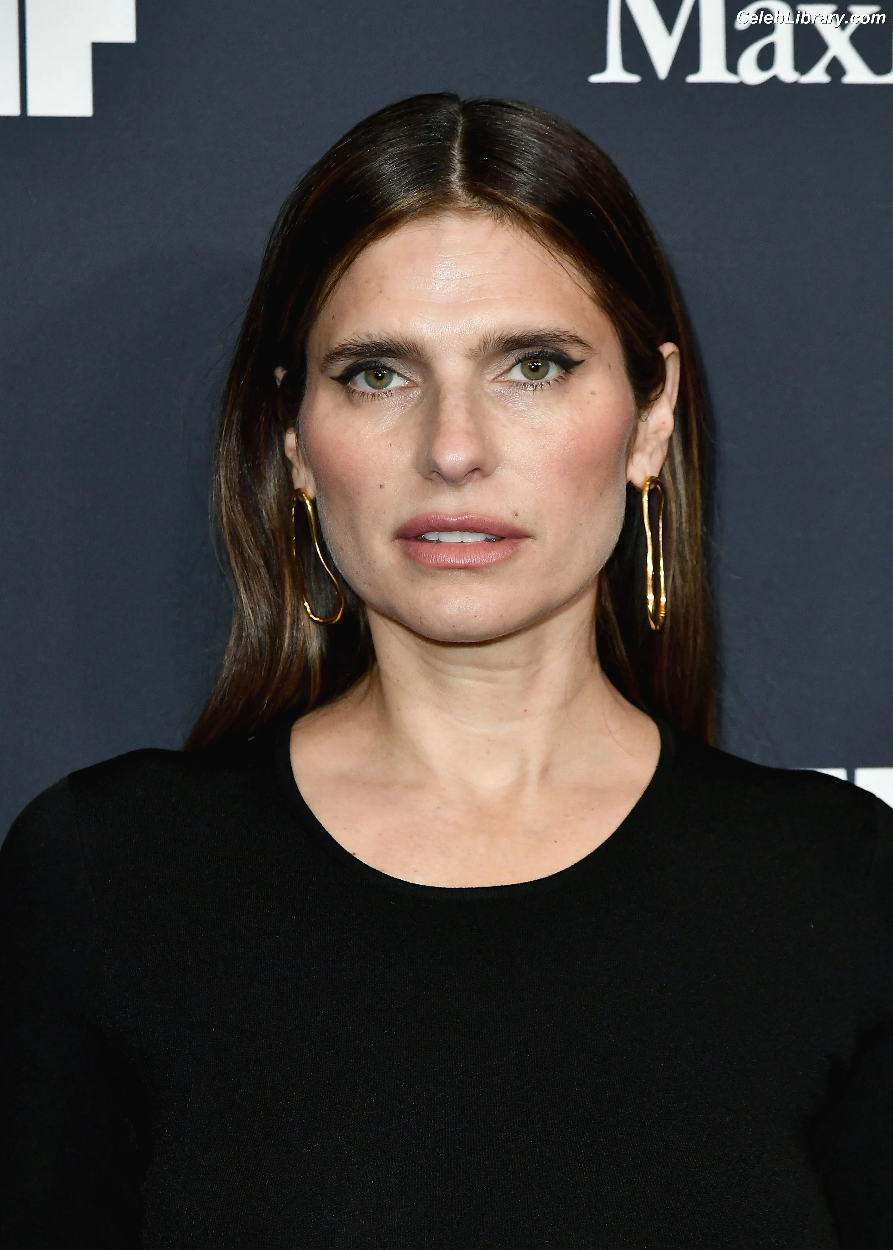 Lake Bell photo 12 of 254