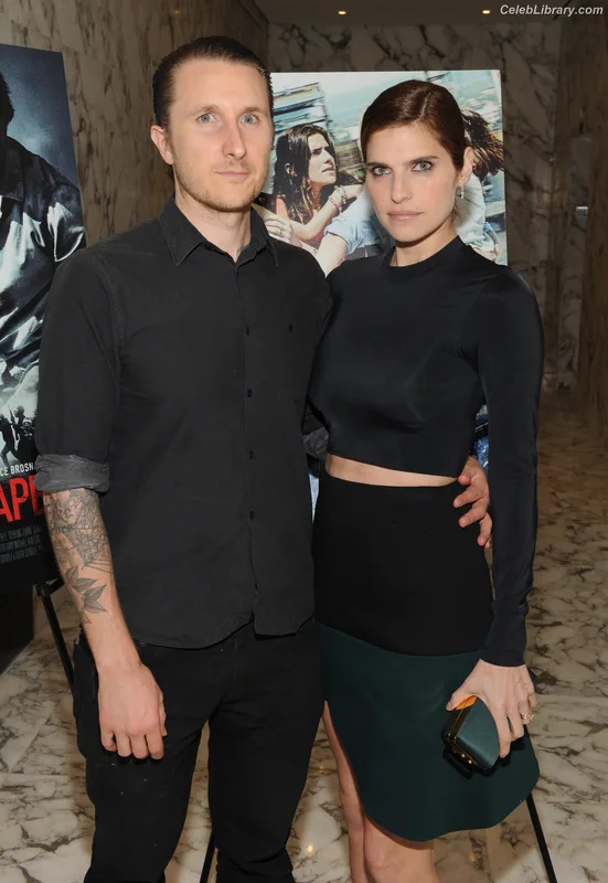 Lake Bell photo 20 of 255