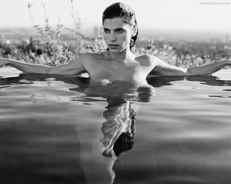 Lake Bell photo 21 of 255