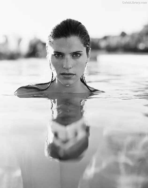 Lake Bell photo 4 of 255