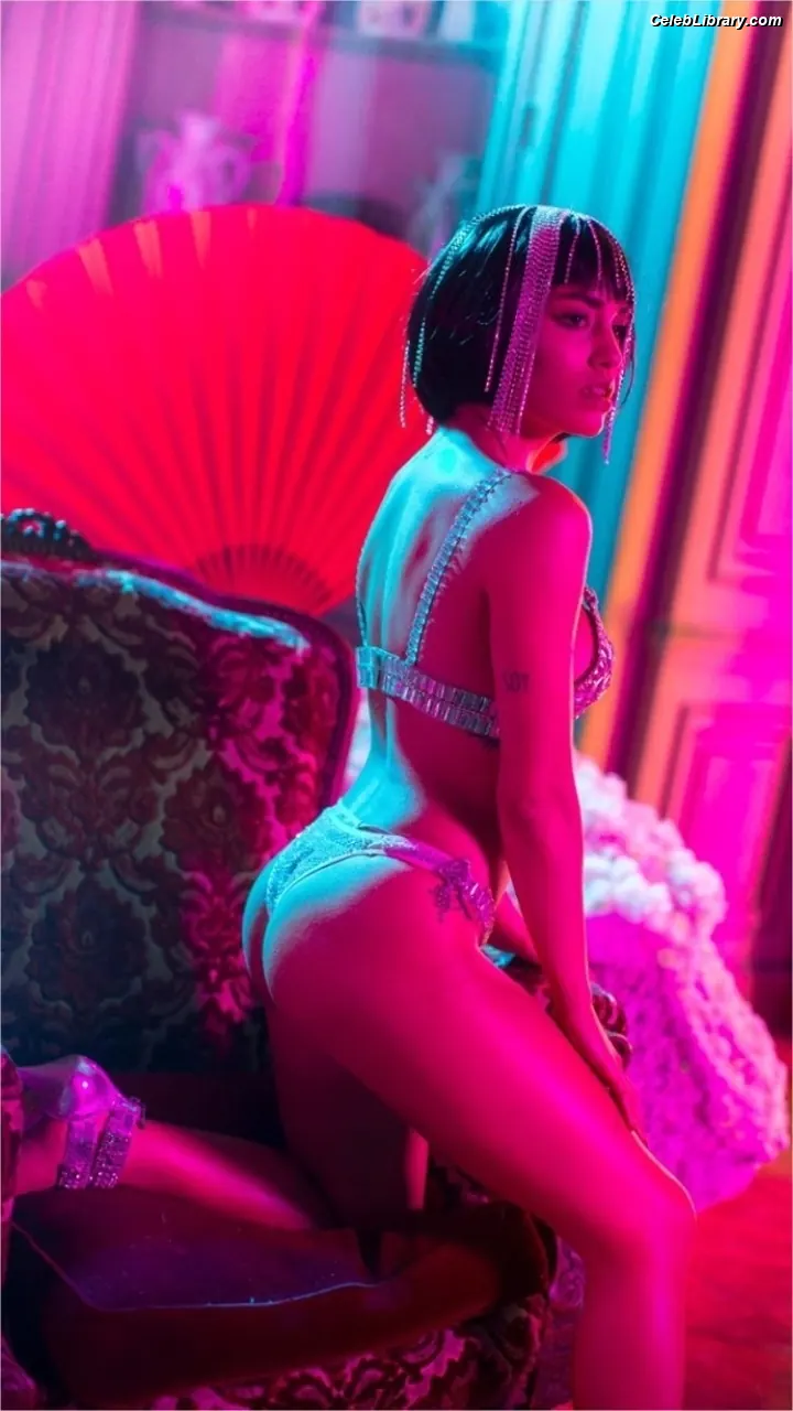 Lali Esposito photo 17 of 118