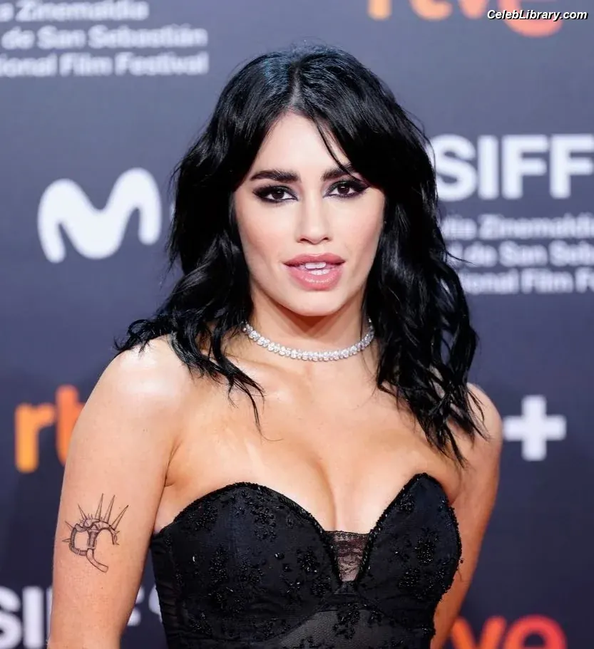 Lali Esposito photo 21 of 118
