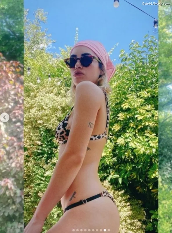Lali Esposito photo 8 of 118