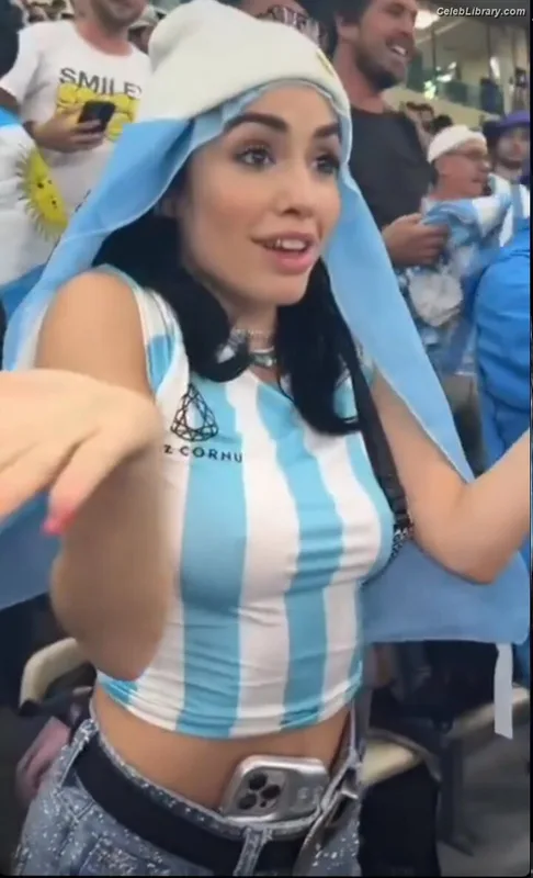 Lali Esposito photo 11 of 118