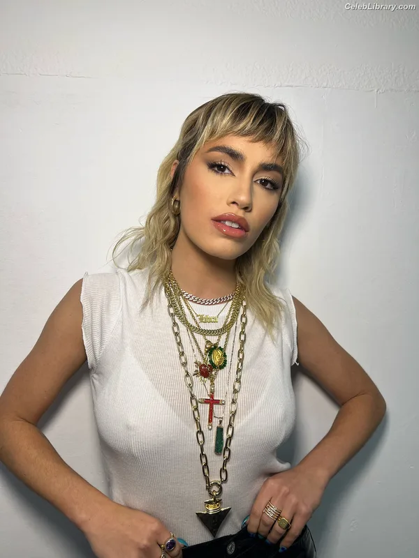 Lali Esposito photo 14 of 118
