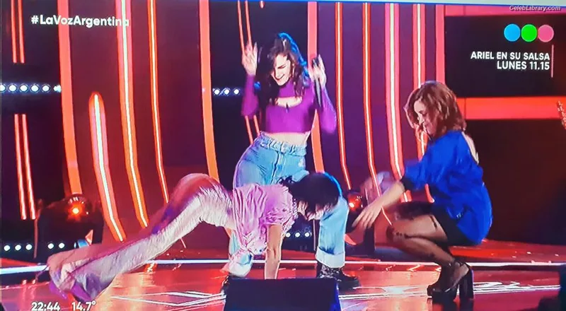 Lali Esposito photo 15 of 118