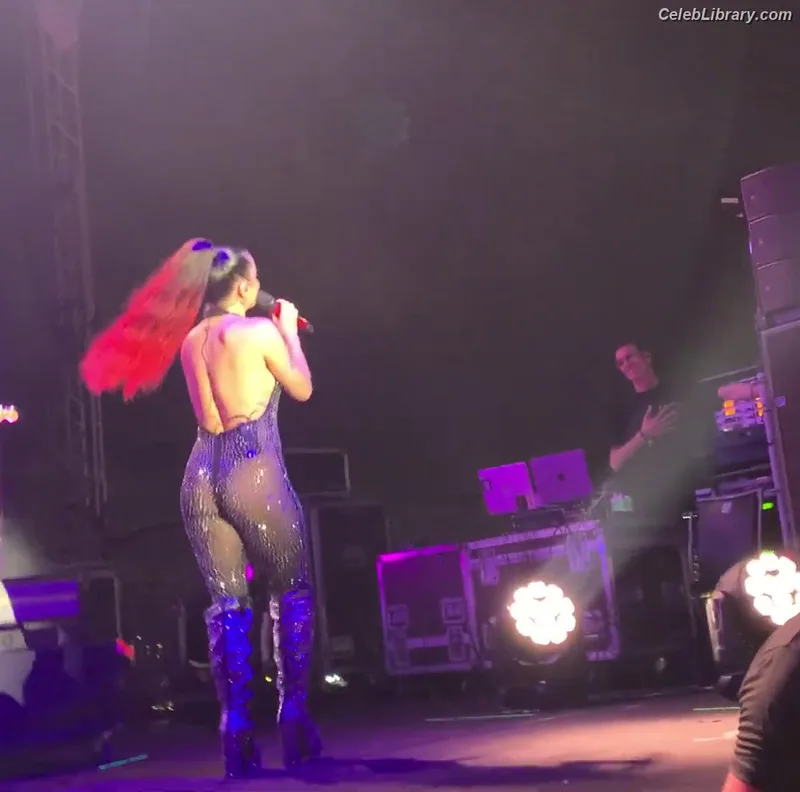 Lali Esposito photo 17 of 118