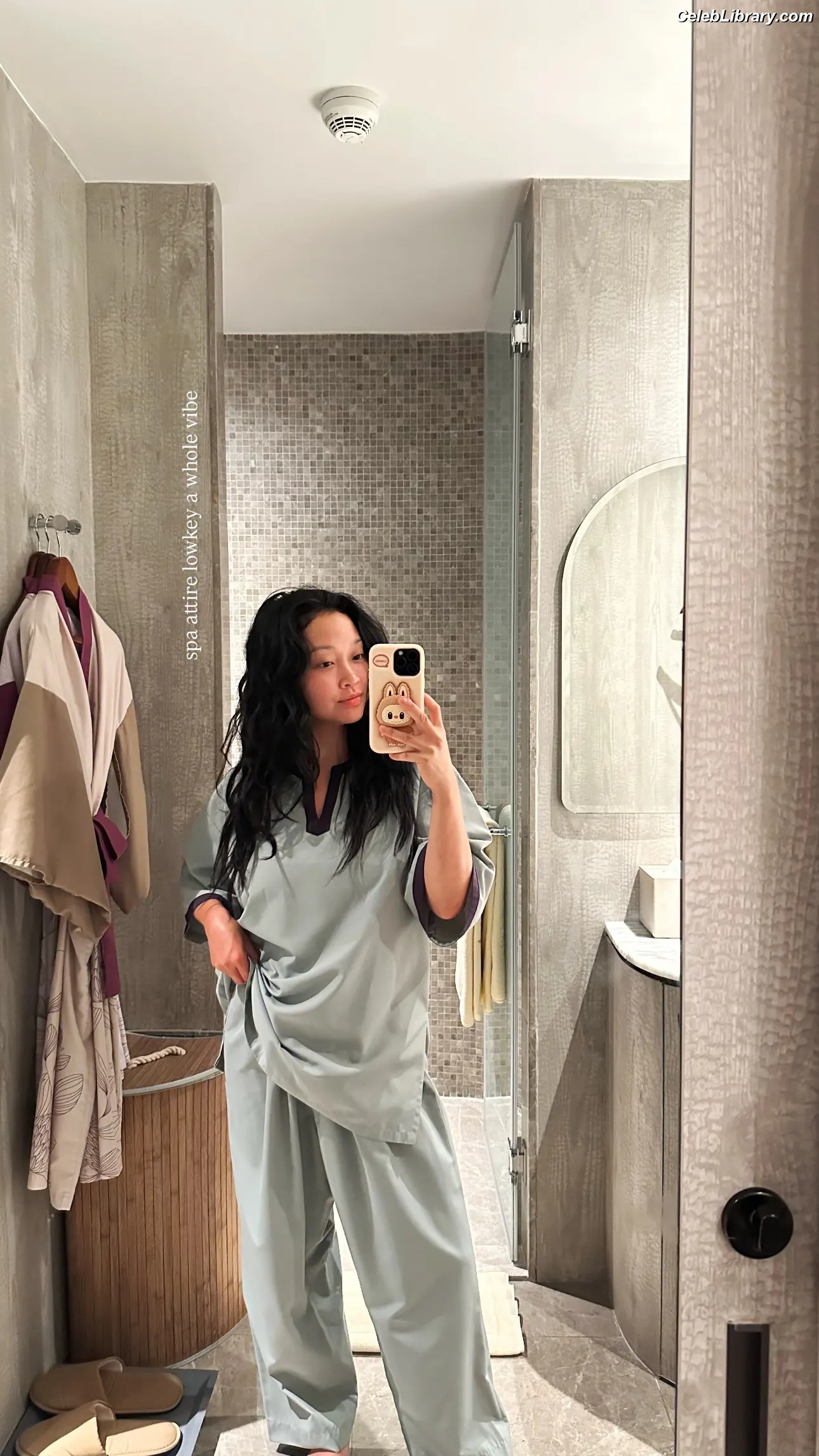 Lana Condor photo 3 of 493