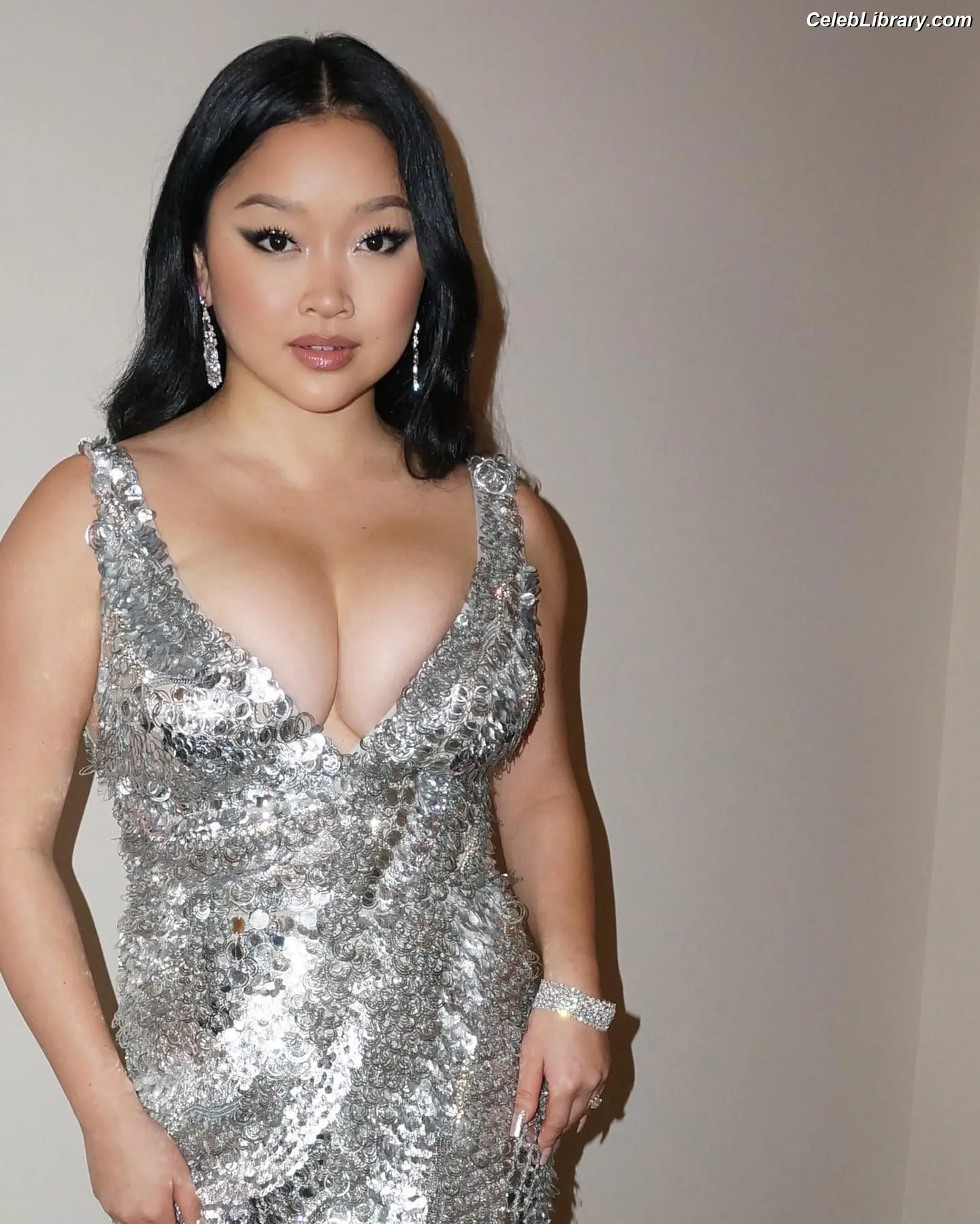Lana Condor photo 11 of 493
