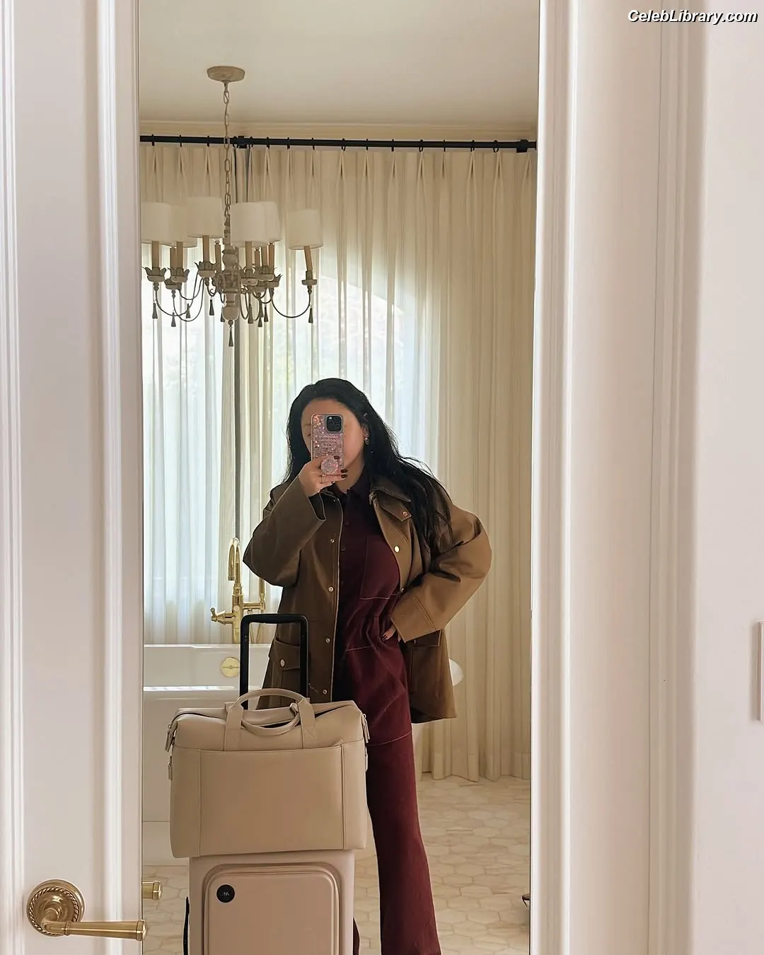 Lana Condor photo 9 of 493