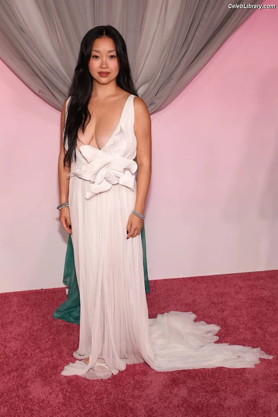 Lana Condor photo 15 of 493
