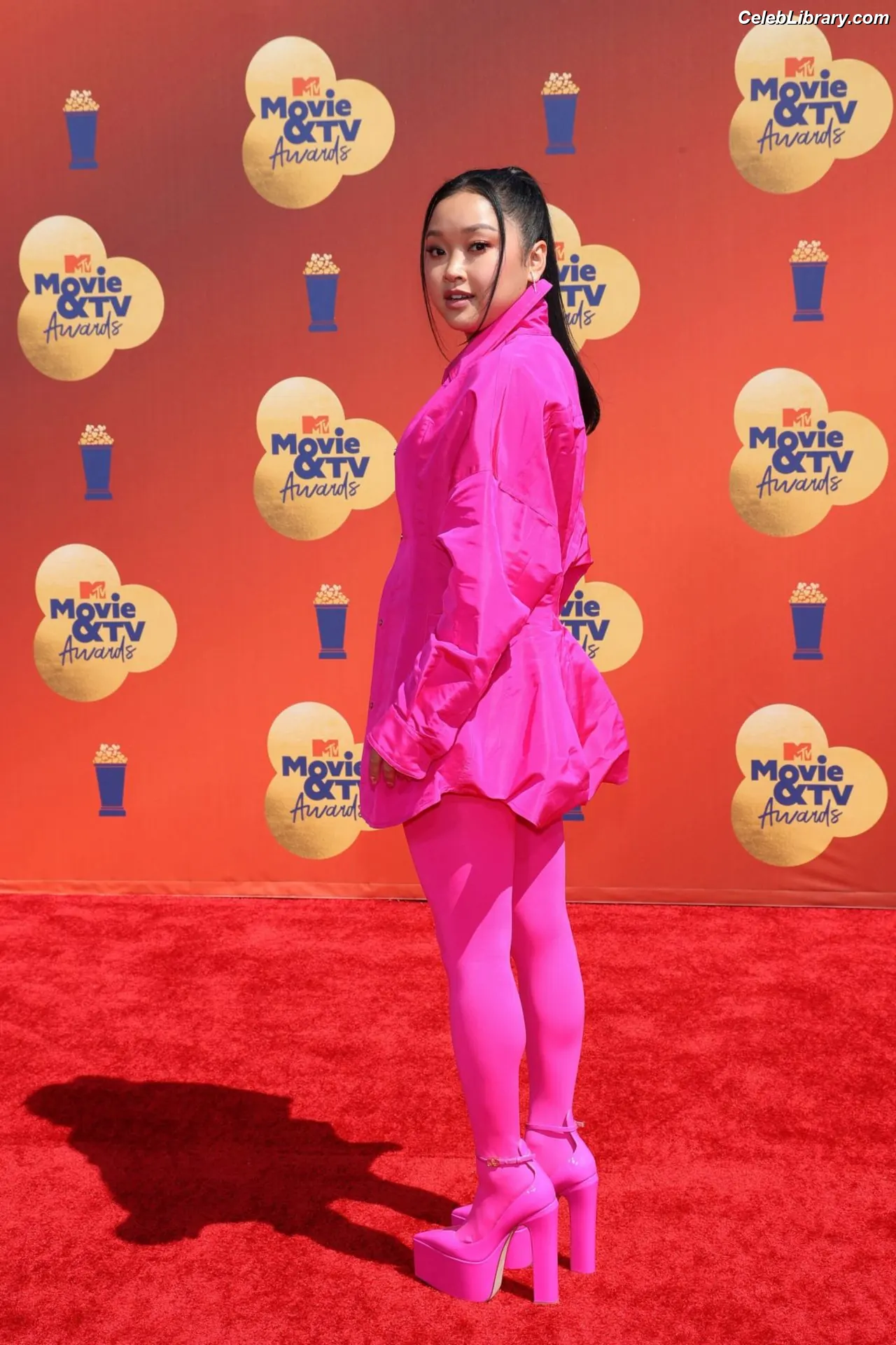 Lana Condor photo 2 of 493