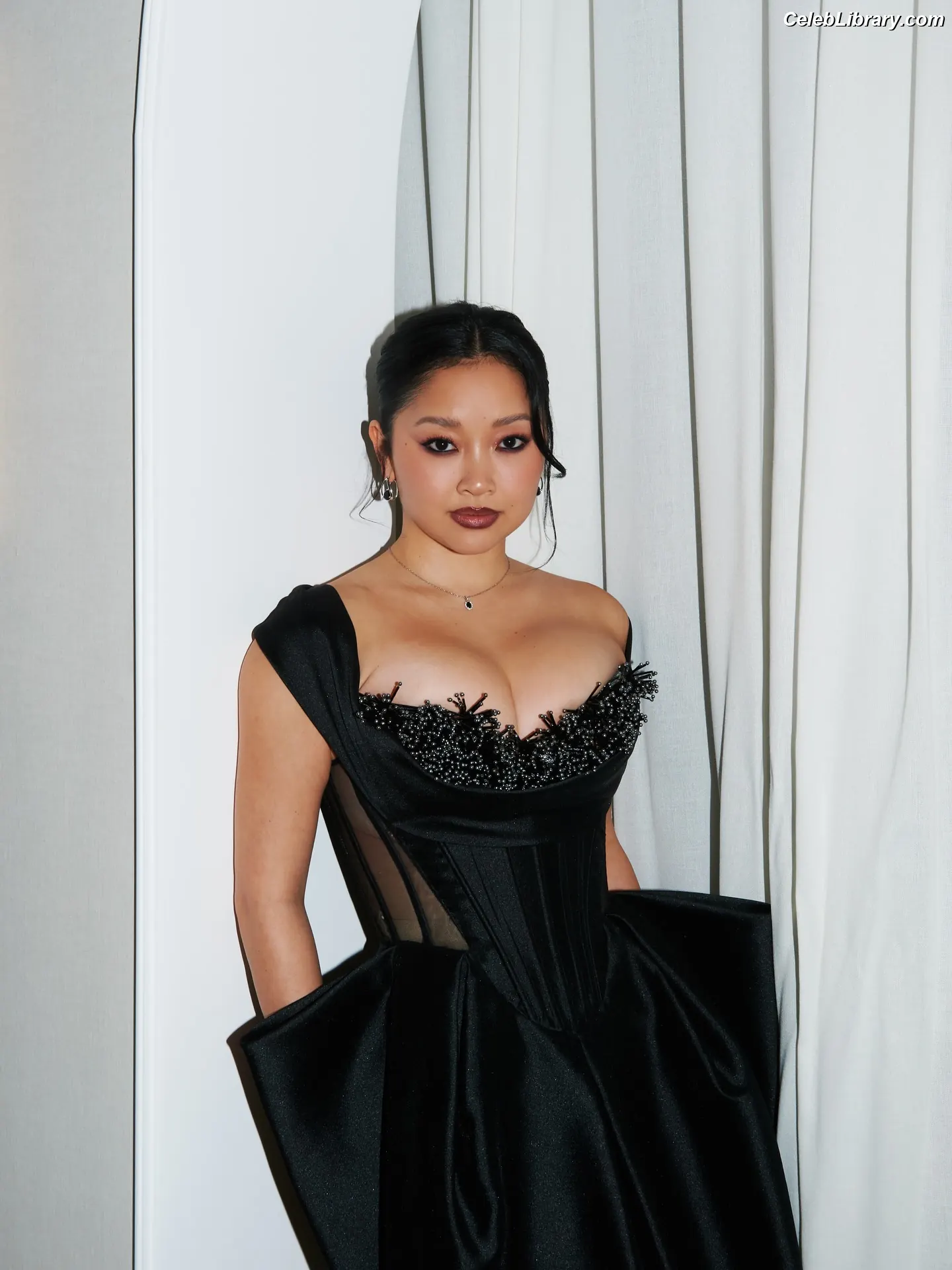 Lana Condor photo 23 of 493