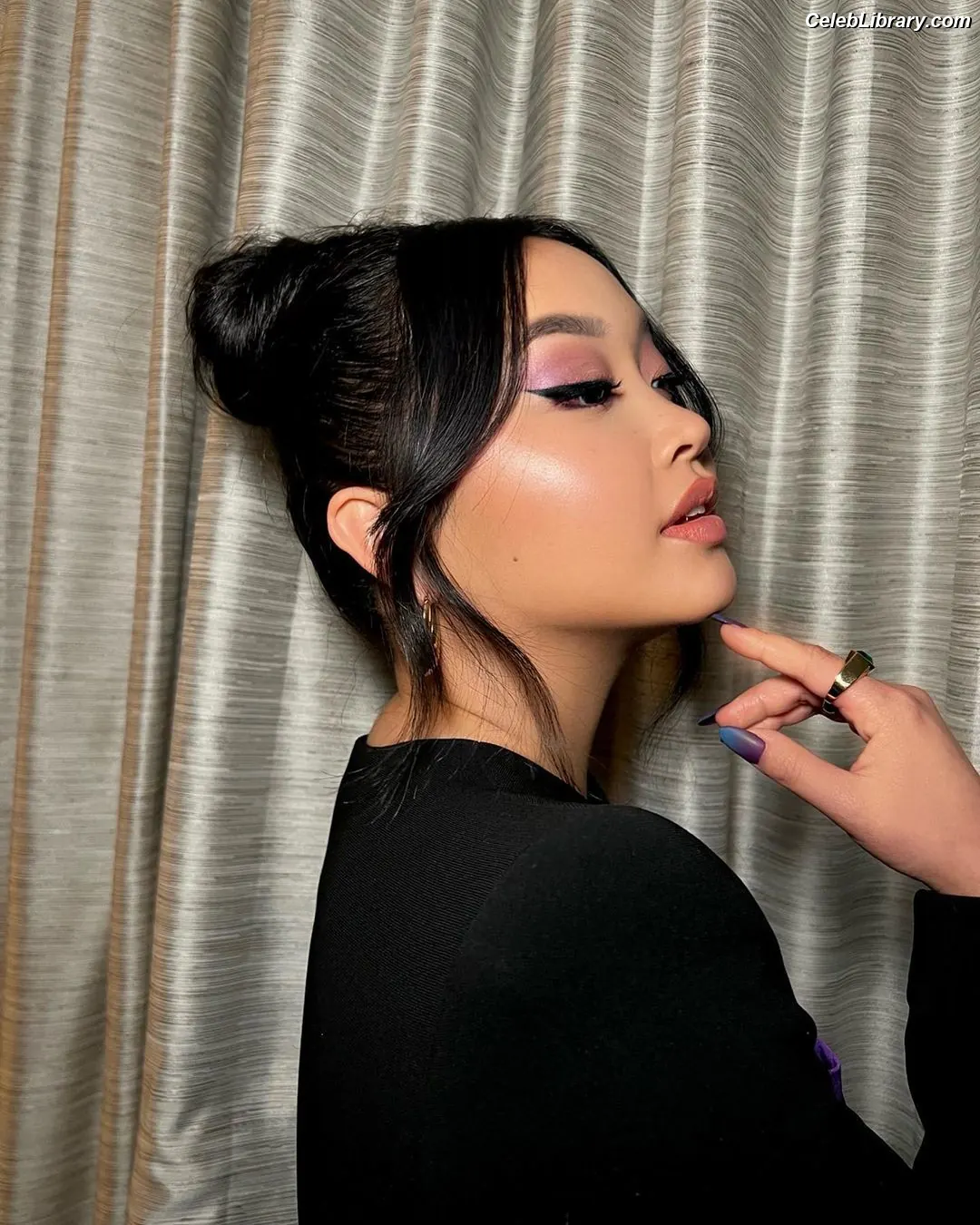 Lana Condor photo 24 of 493