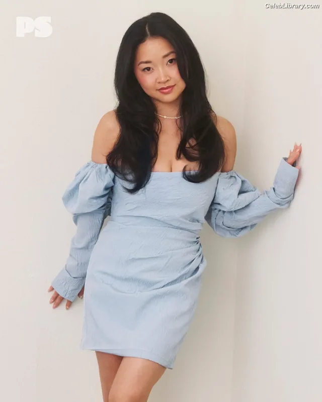 Lana Condor photo 21 of 492