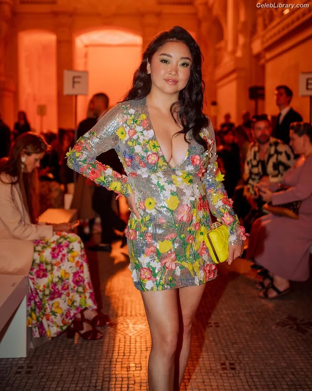 Lana Condor photo 19 of 492