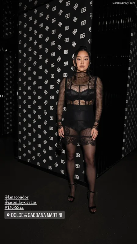 Lana Condor photo 3 of 492