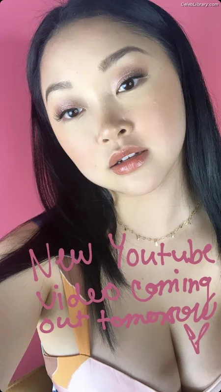 Lana Condor photo 23 of 492