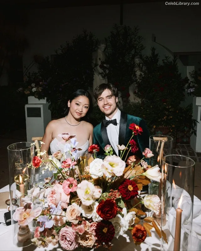 Lana Condor photo 7 of 492