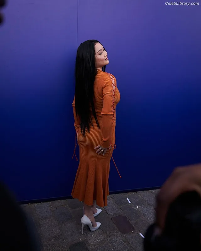 Lana Condor photo 4 of 492