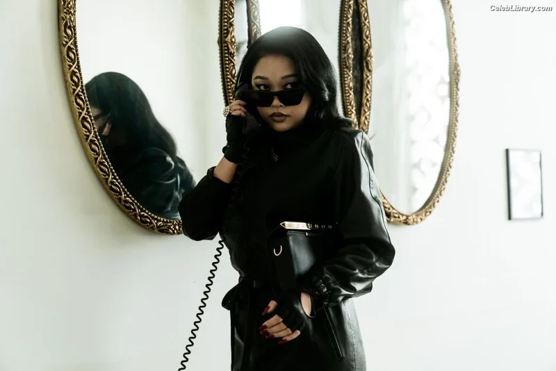 Lana Condor photo 7 of 492
