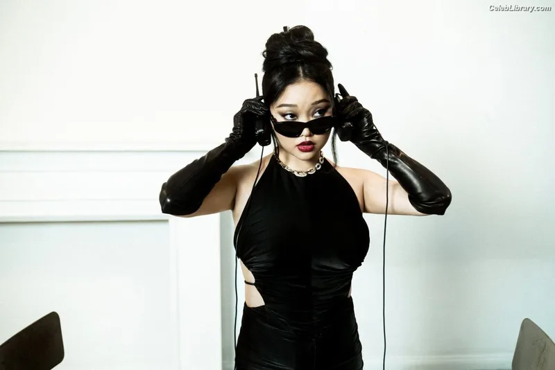 Lana Condor photo 13 of 492