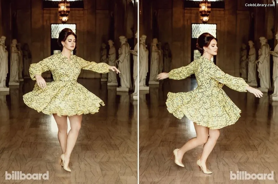 Lana Del Rey photo 10 of 562