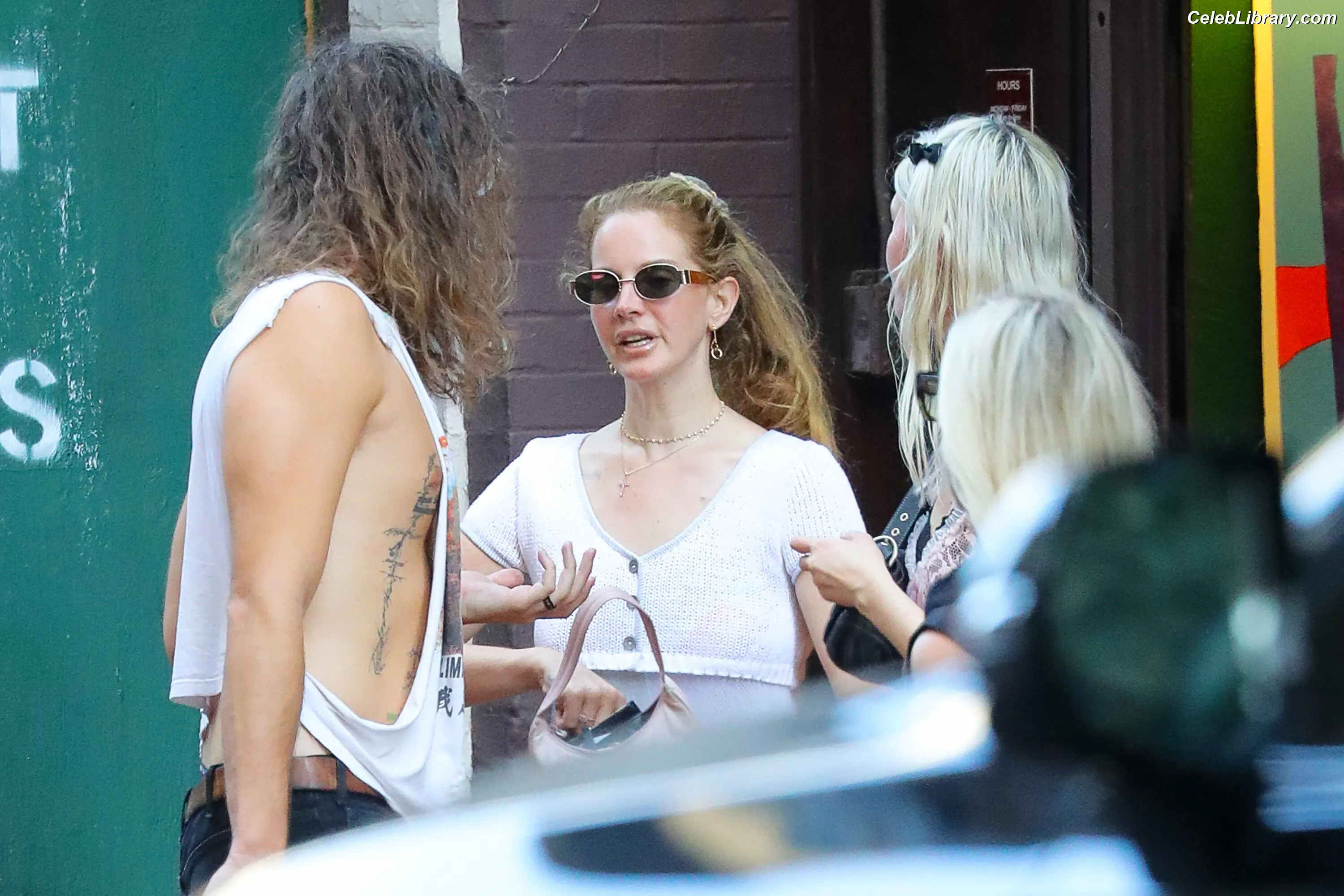 Lana Del Rey photo 12 of 562