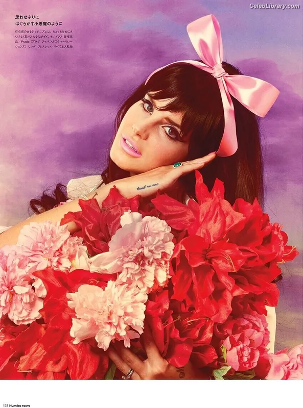 Lana Del Rey photo 9 of 559