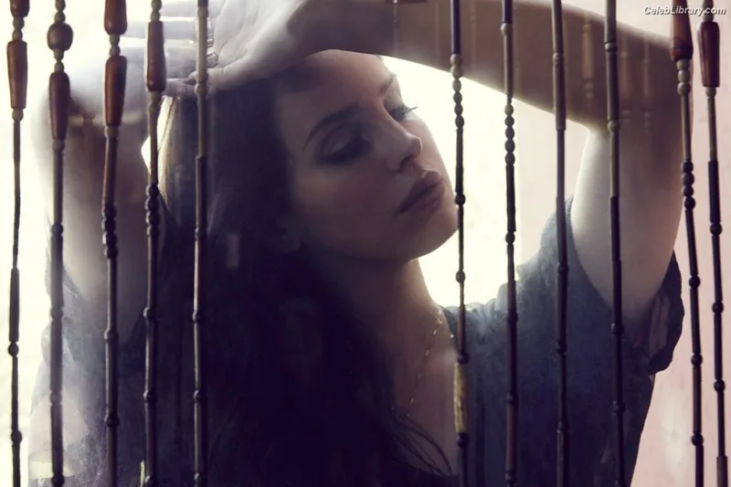 Lana Del Rey photo 13 of 559