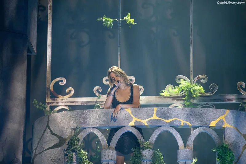 Lana Del Rey photo 13 of 559