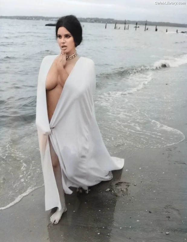 Lana Del Rey photo 12 of 559