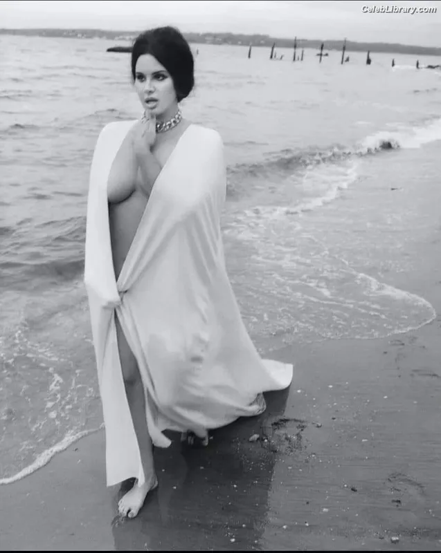 Lana Del Rey photo 23 of 559