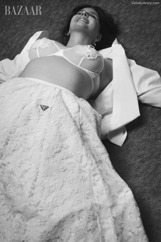 Lana Del Rey photo 20 of 559